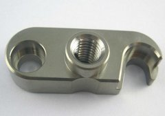 影響CNC加工精（jīng）度（dù）有哪些方麵呢